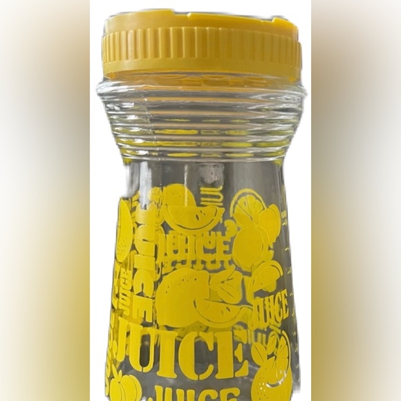 Vintage Glass
Carafe Lemons Yellow Flip Jar Top Lid 70s - Picture 11 of 11